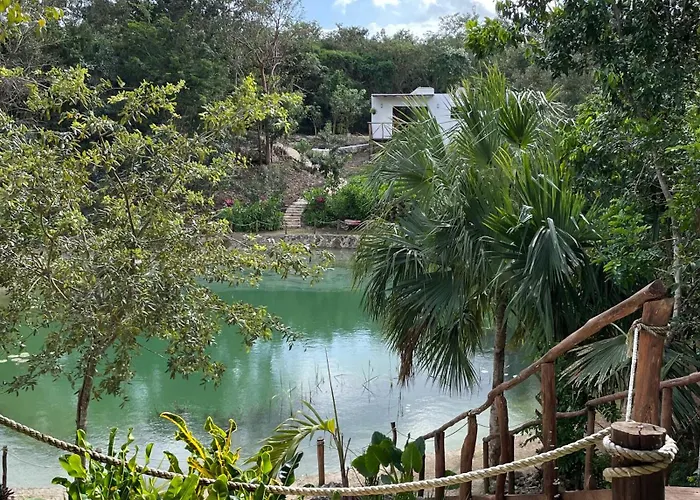 Cenote Escondido Y Campo de férias Playa del Carmen